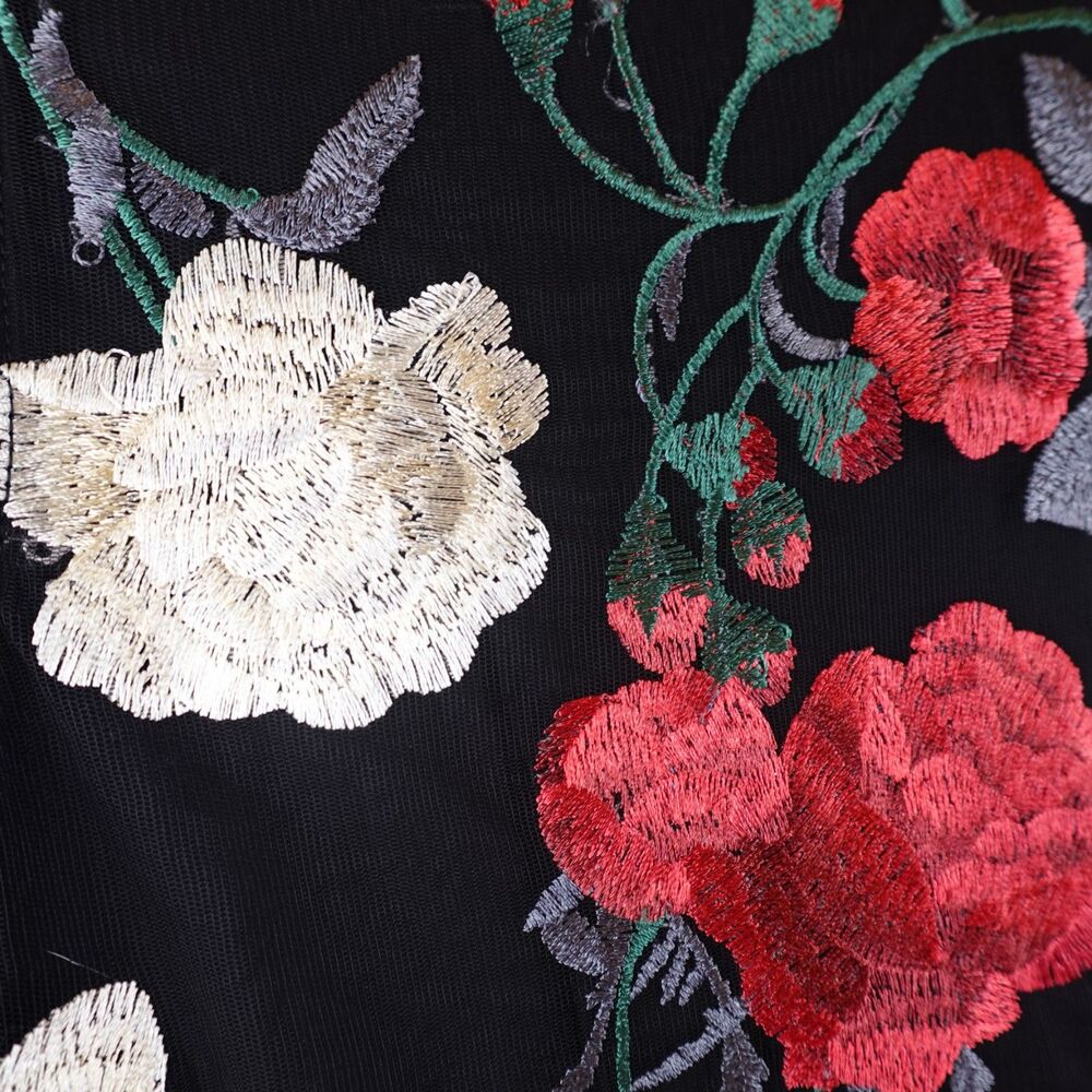 Umgee Sleeveless Dress Large Floral Embroidered Sheer Overlay Black Red White - Picture 16 of 16